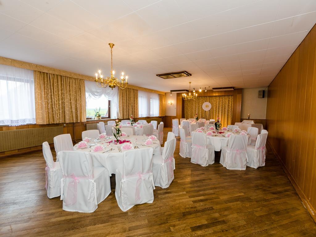 Landhotel Hamburger Hof Nettlingen Экстерьер фото